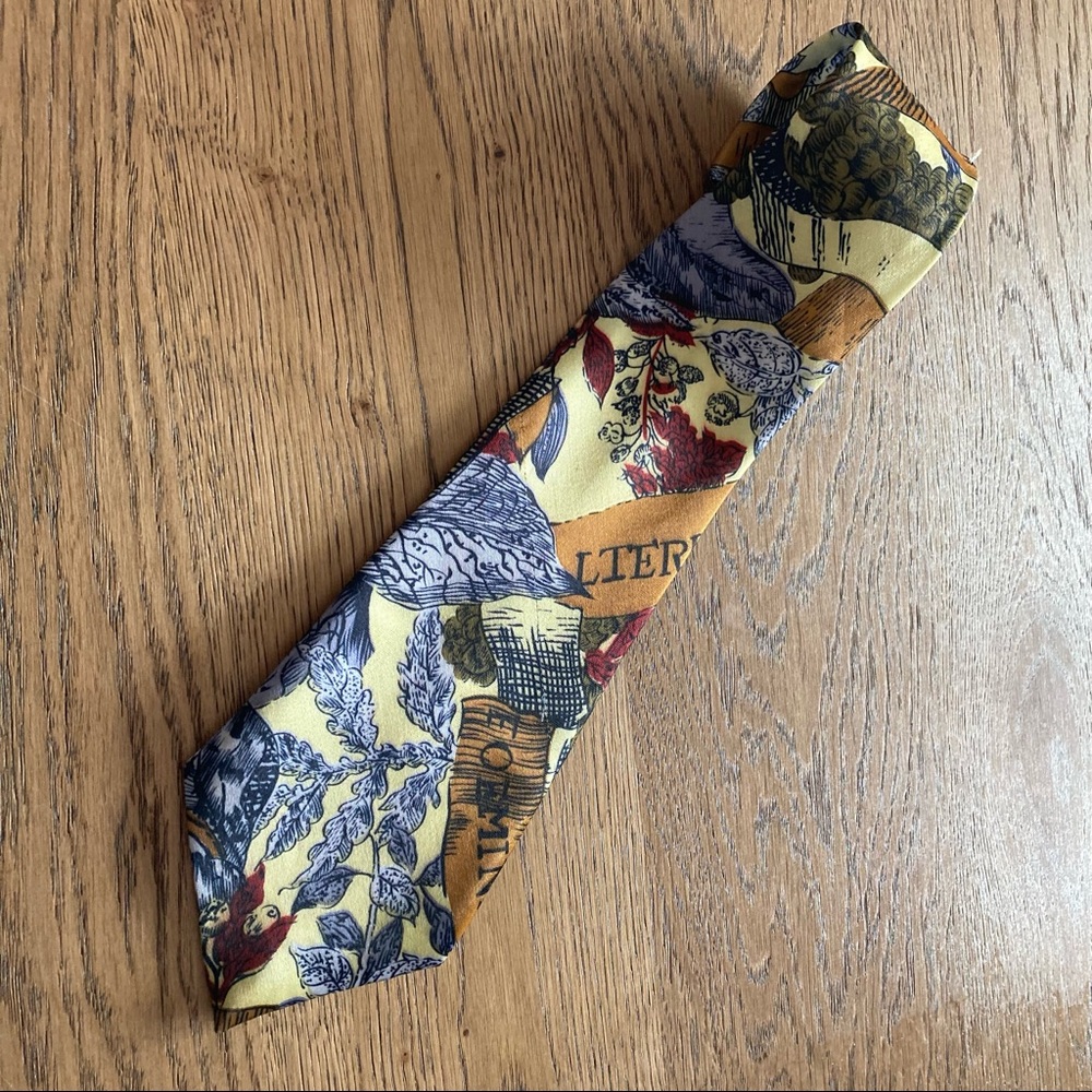 Vintage 1960s Yellow 100% Silk Gold City Tie with botanical motif & Latin words